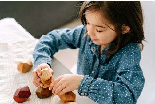 女孩起名,女孩帶木字漂亮有涵養的名字有哪些？